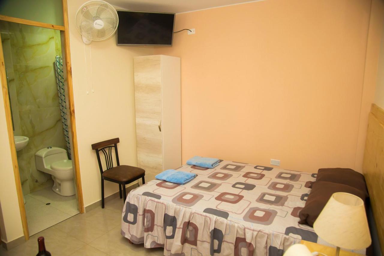 Hotel Saraja Ica Buitenkant foto